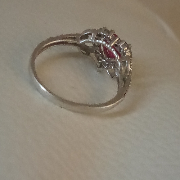 Ring - Picture 3 of 3